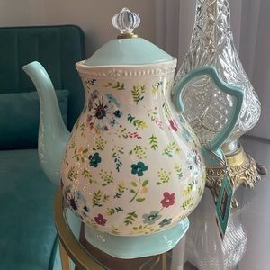 Pioneer Woman brand large ceramic tea pot